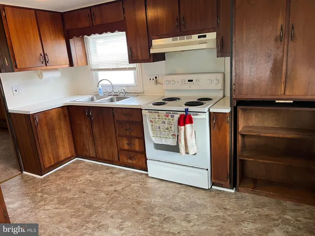 a storage room with washer and dryer