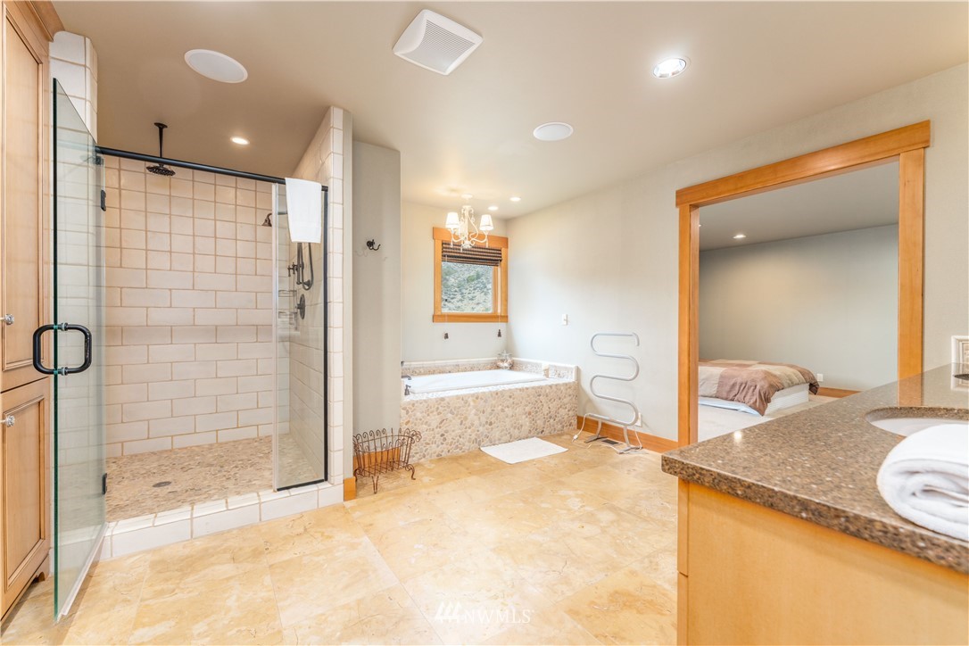 2155 Summer Camp Road Chelan, WA 98816 - Photo 14 of 40 Gallery Image 14