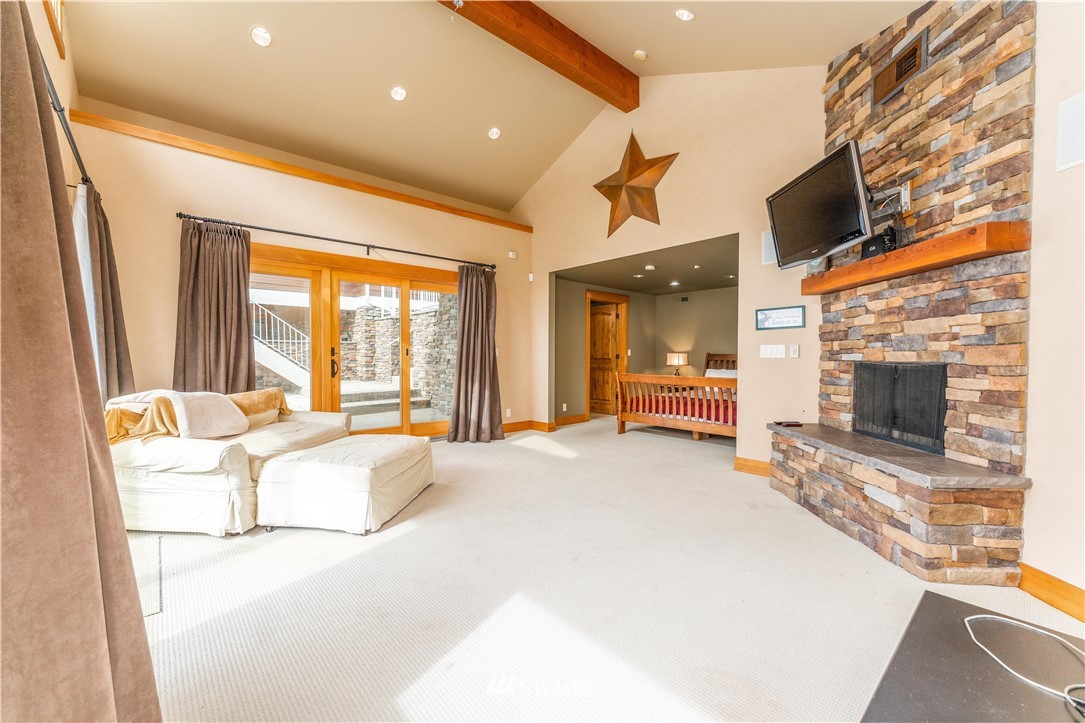 2155 Summer Camp Road Chelan, WA 98816 - Photo 26 of 40 Gallery Image 26