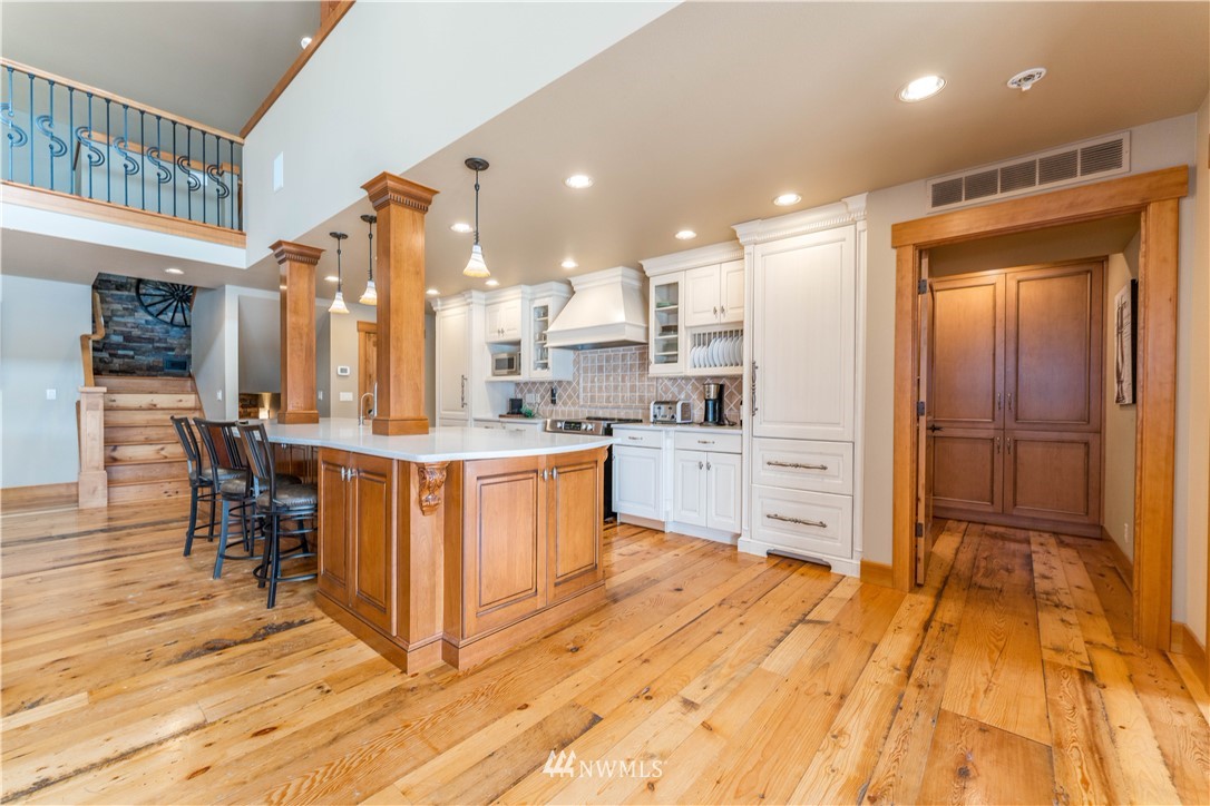 2155 Summer Camp Road Chelan, WA 98816 - Photo 5 of 40 Gallery Image 5