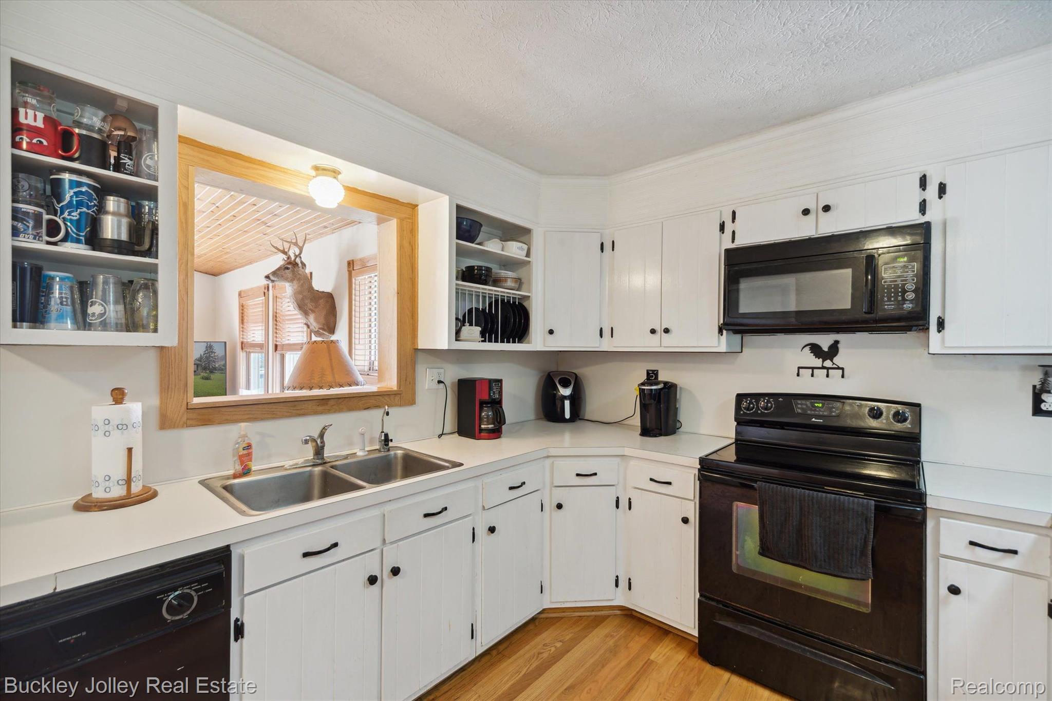 Light Wood Flooring in the Kitchen