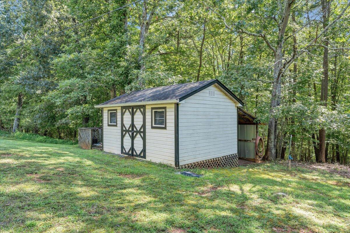 1957 Morris Road Goodview, VA 24095 - Photo 31 of 34 32-MIB01362