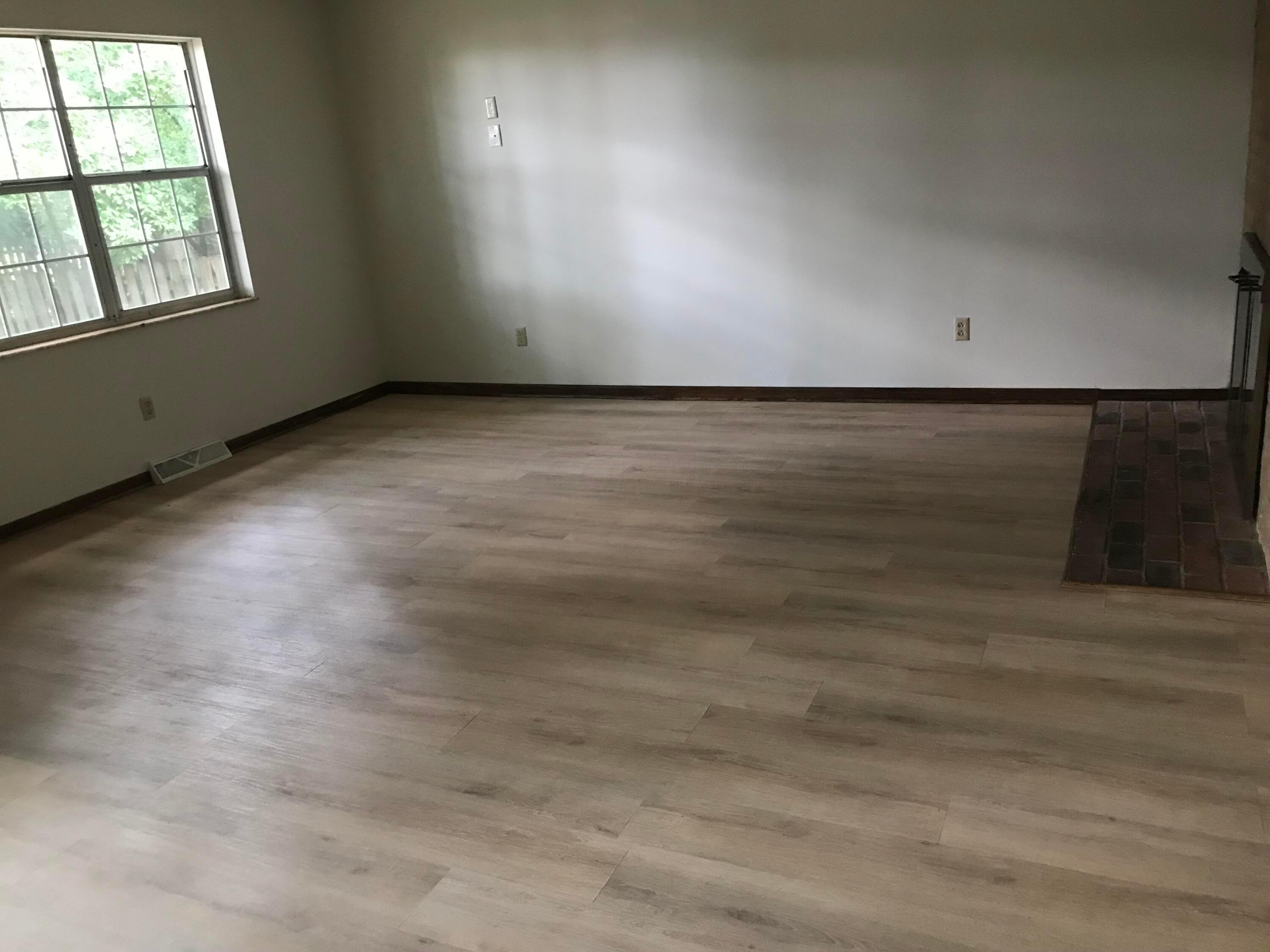 7526 Satterfield Road Columbus, OH 43235 - Photo 10 of 22 family room