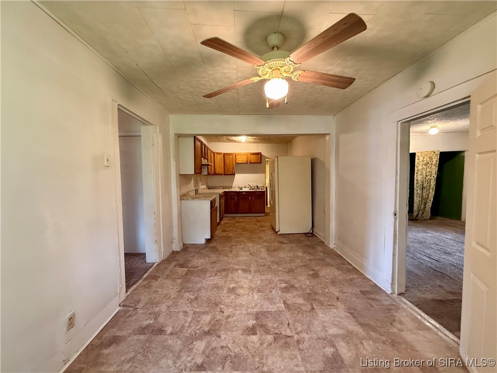 701 North High Street Salem, IN 47167 - Photo 19 of 31