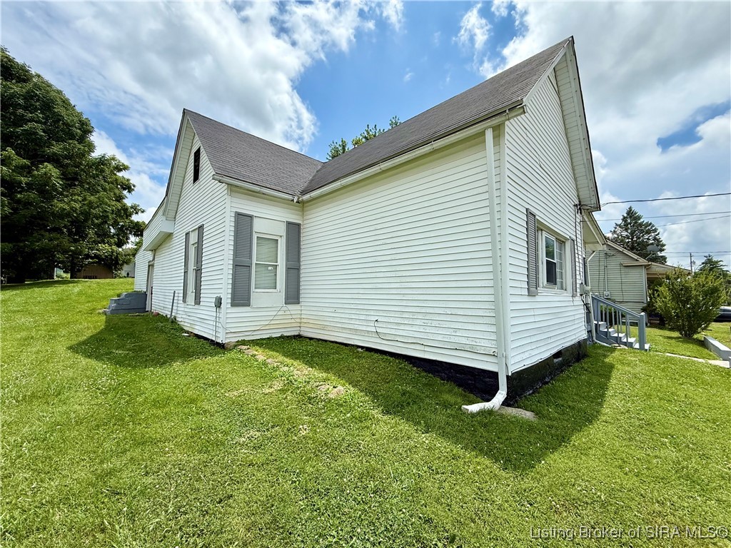 701 North High Street Salem, IN 47167 - Photo 30 of 31