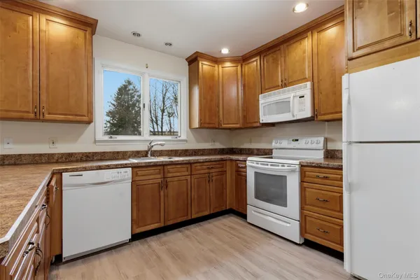 $3,600 | 1751 Highway 6, Unit B, Carmel, NY 10512