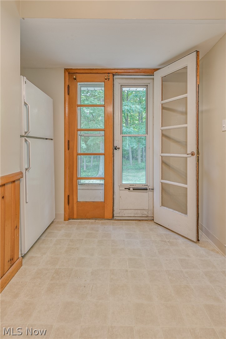 6779 Bonnieview Road Cleveland, OH 44143 - Photo 8 of 30 Gallery Image 8