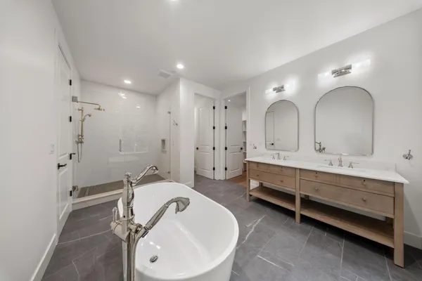 $1,300,000 | 2800 Penhurst Park, Modesto, CA 95355