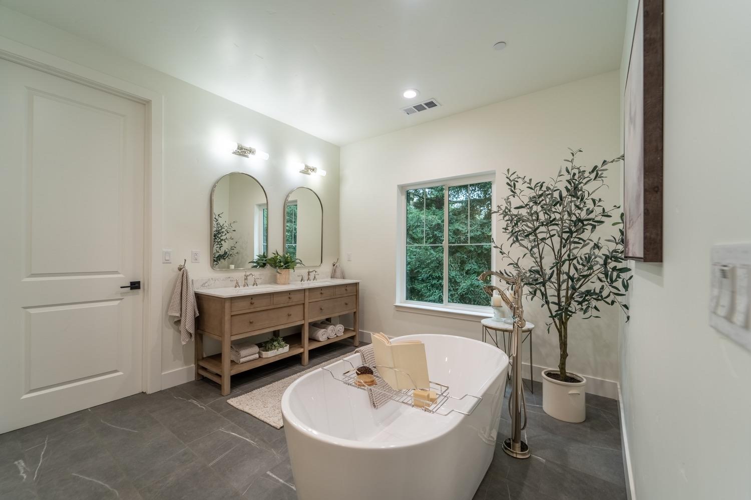 2800 Penhurst Park Modesto, CA 95355 - Photo 5 of 60