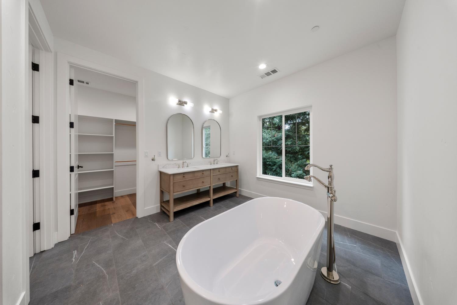 2800 Penhurst Park Modesto, CA 95355 - Photo 6 of 60