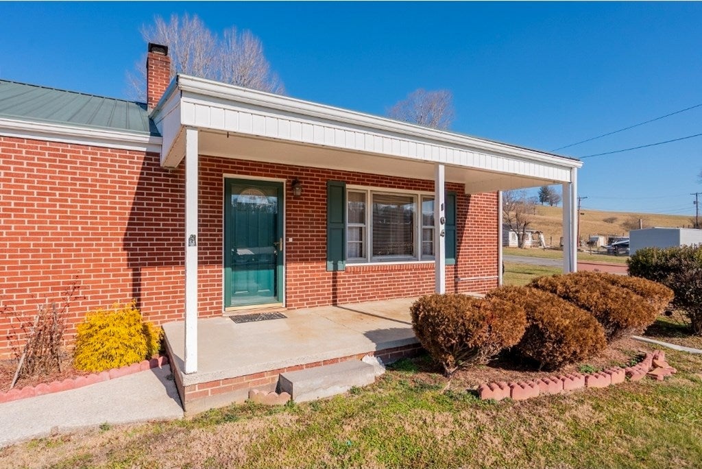 104 Pioneer Road Marion, VA 24354 - Photo 40 of 59 Gallery Image 40