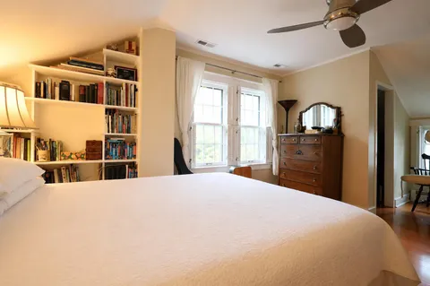 $1,195,000 | 15 East Walnut Street, Alexandria, VA 22301