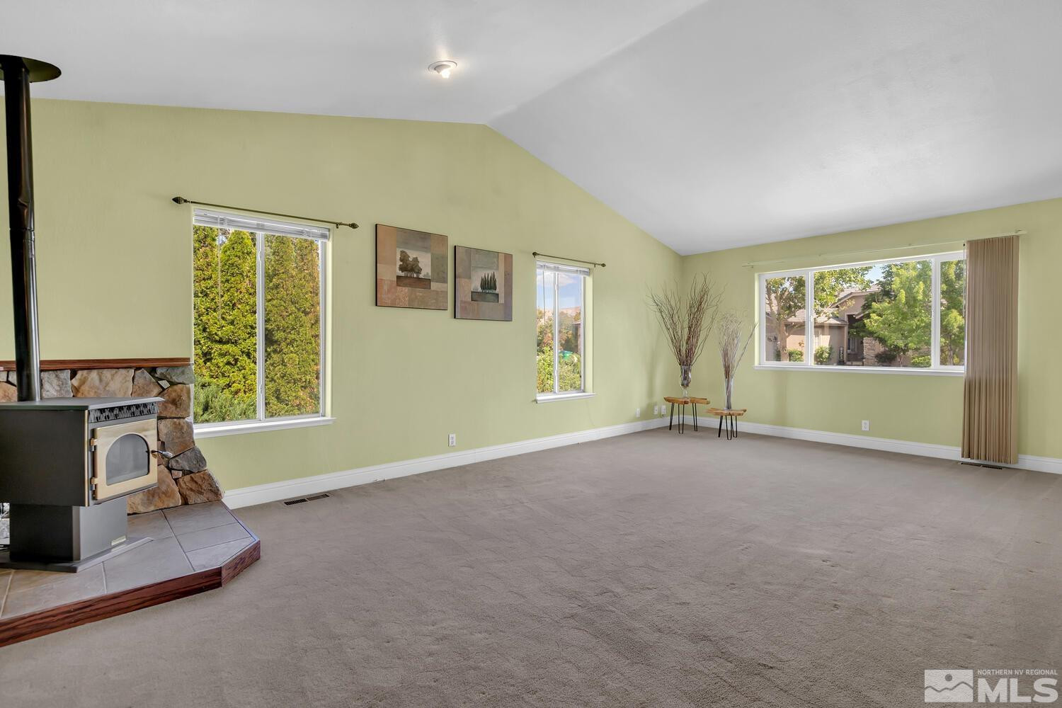 1031 University Ridge Drive Reno, NV 89512 - Photo 11 of 38 a view of a livingroom with a workspace