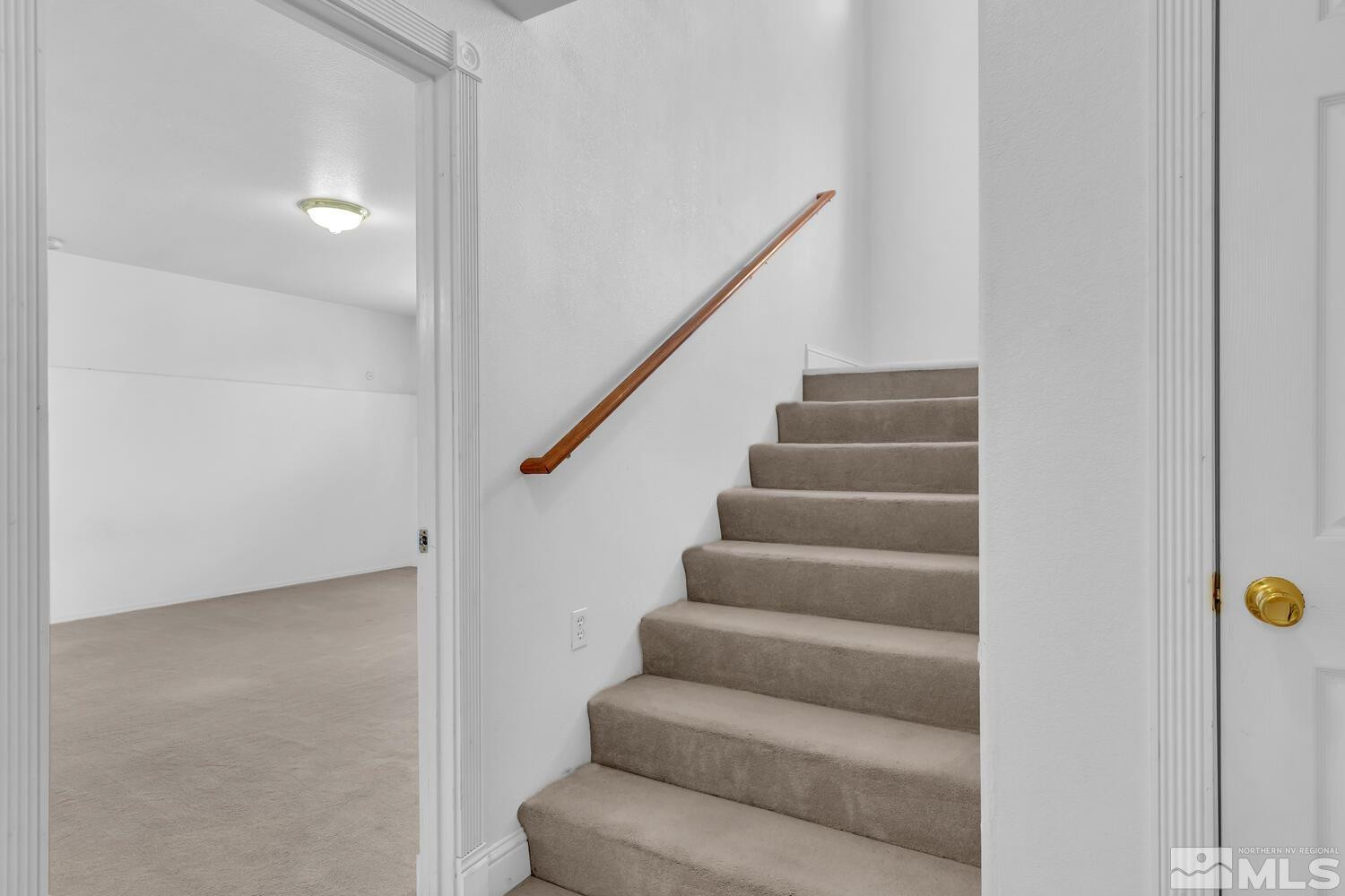 1031 University Ridge Drive Reno, NV 89512 - Photo 26 of 38 a view of entryway