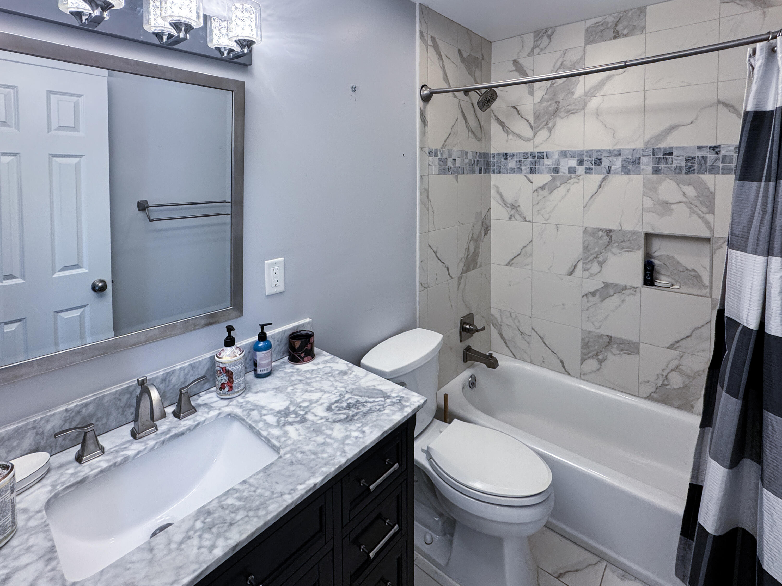 758 Larkwood Road Charleston, SC 29412 - Photo 20 of 43 758 Larkwood Rd_Brett Martin Photography