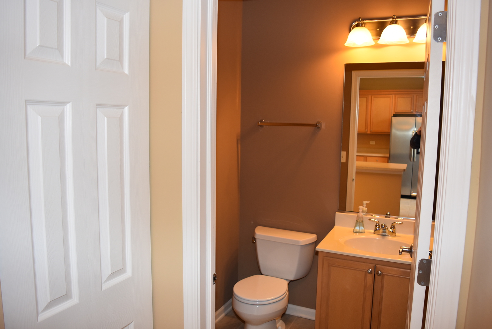 1848 Keystone Place Schaumburg, IL 60193 - Photo 8 of 19