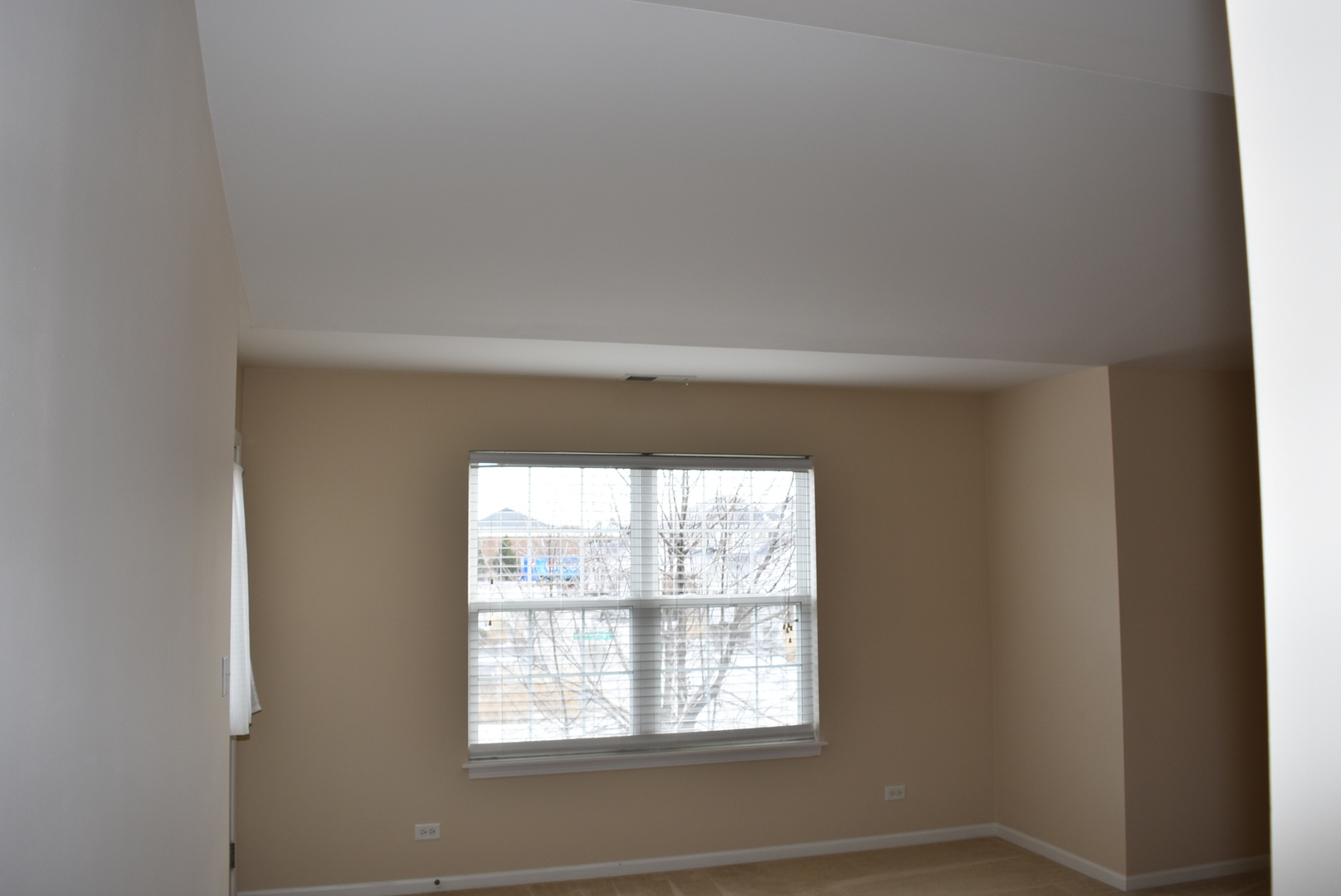 1848 Keystone Place Schaumburg, IL 60193 - Photo 9 of 19
