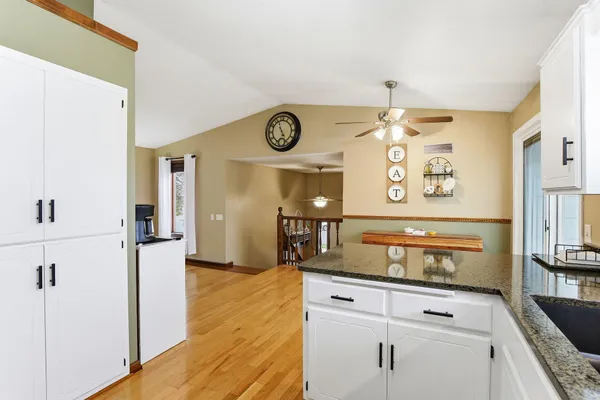 $385,000 | 5212 144th Street West, Apple Valley, MN 55124