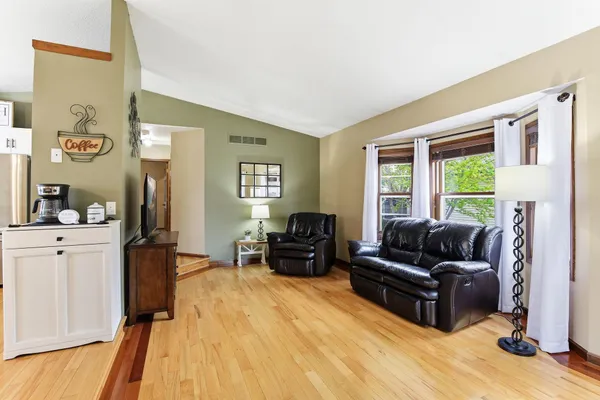 $385,000 | 5212 144th Street West, Apple Valley, MN 55124