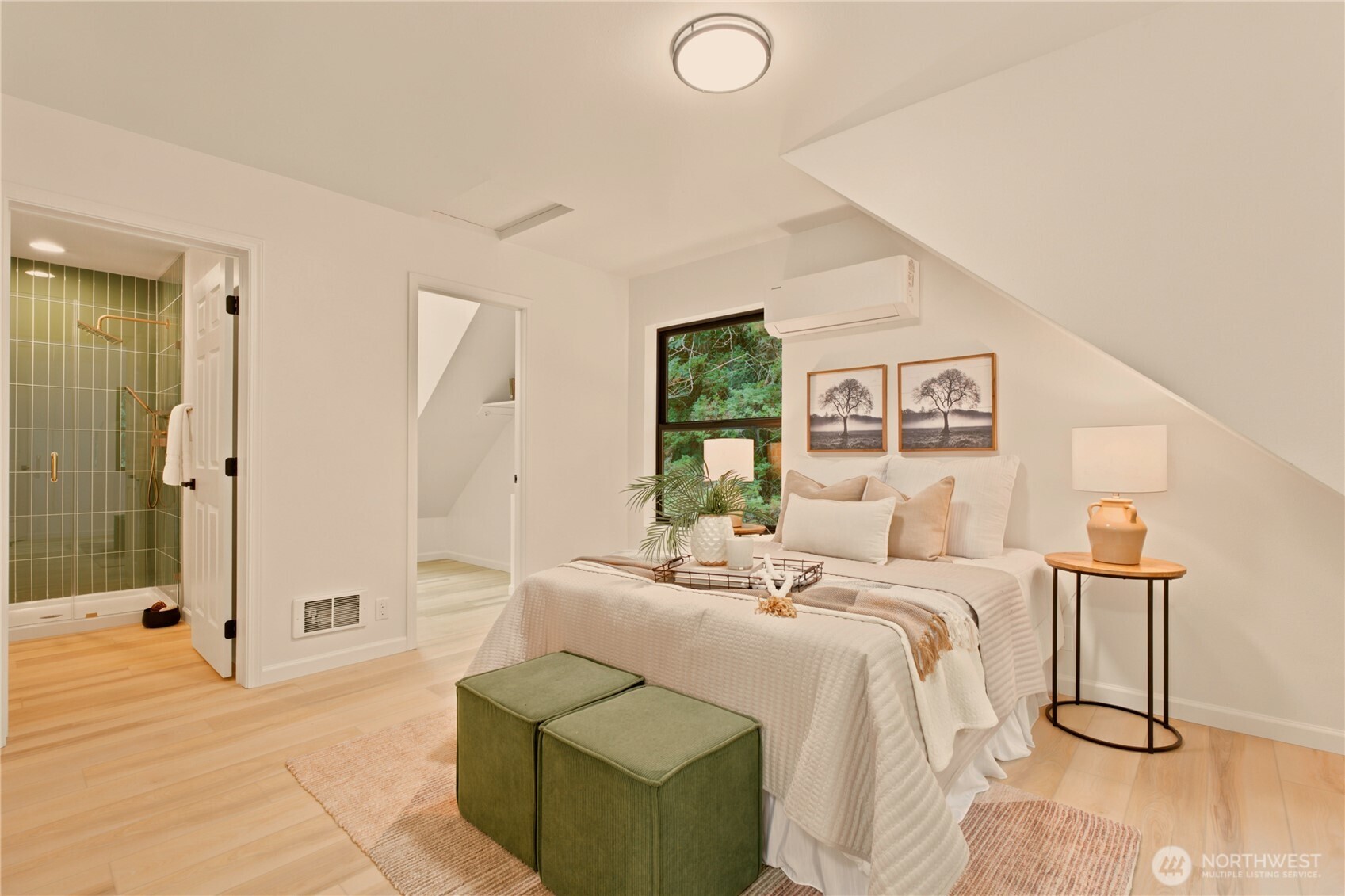 14151 Komedal Road Northeast Bainbridge Island, WA 98110 - Photo 17 of 37