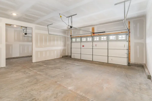 $2,895 | 546 Sugarberry Court, Clarksville, TN 37043