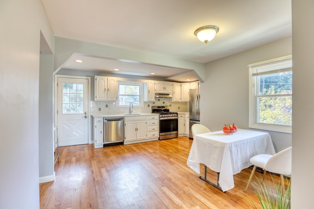 26 Shirley Road Lynn, MA 01904 - Photo 8 of 21 Gallery Image 8