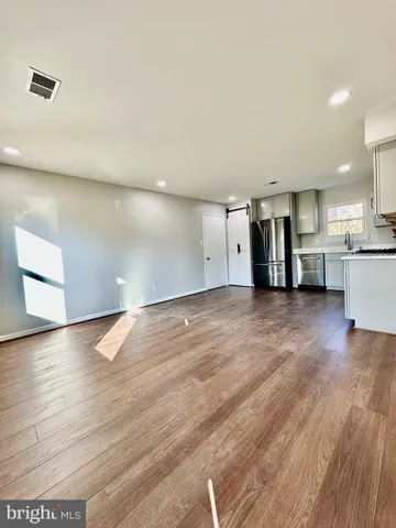 $495,000 | 5611 Roundtree Drive, Woodbridge, VA 22193