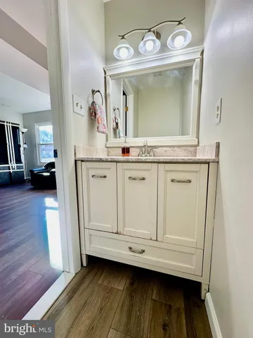 $495,000 | 5611 Roundtree Drive, Woodbridge, VA 22193