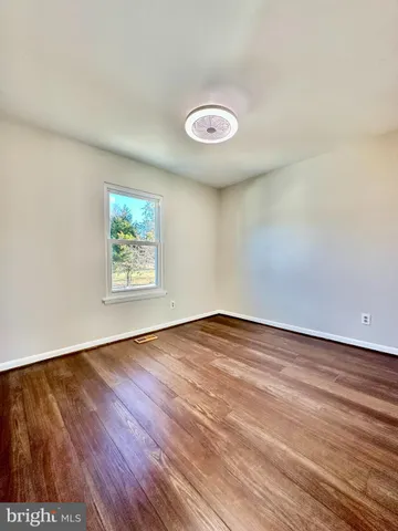 $495,000 | 5611 Roundtree Drive, Woodbridge, VA 22193