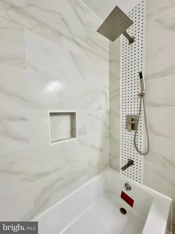 $495,000 | 5611 Roundtree Drive, Woodbridge, VA 22193