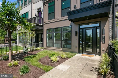 $1,725,000 | 44645 Danvers Terrace, Ashburn, VA 20147