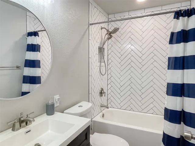 $225,000 | 1205 Heights Avenue, El Campo, TX 77437