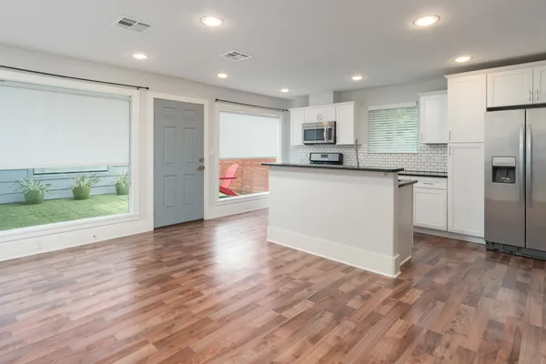 $1,795 | 2019 Huldy Street, Unit 2, Houston, TX 77019