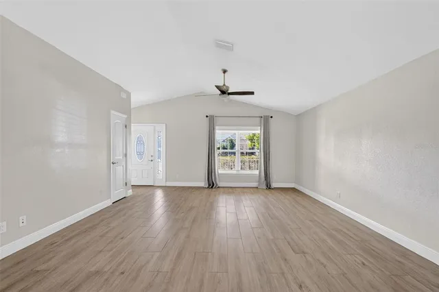 $2,250 | 5016 Northeast 125th Loop, Oxford, FL 34484