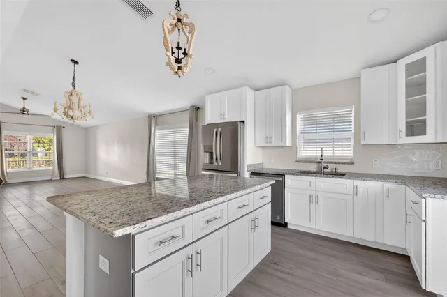 $2,250 | 5016 Northeast 125th Loop, Oxford, FL 34484