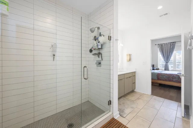 $530,000 | 411 Fairpoint Street, Unit 202, Chattanooga, TN 37405