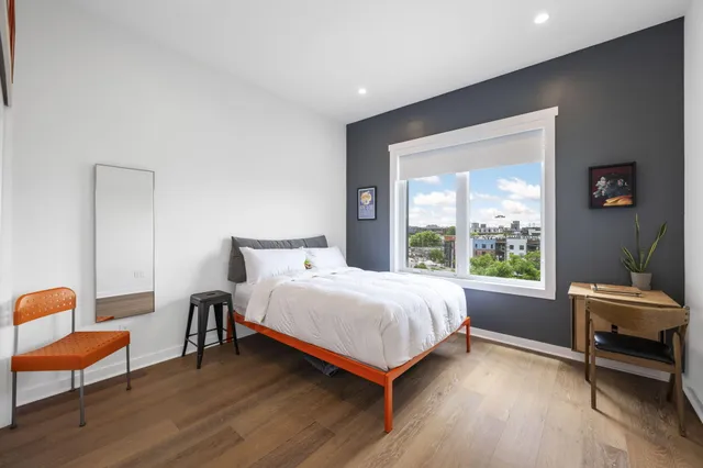 $530,000 | 411 Fairpoint Street, Unit 202, Chattanooga, TN 37405