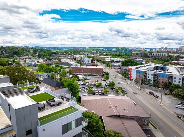 $530,000 | 411 Fairpoint Street, Unit 202, Chattanooga, TN 37405