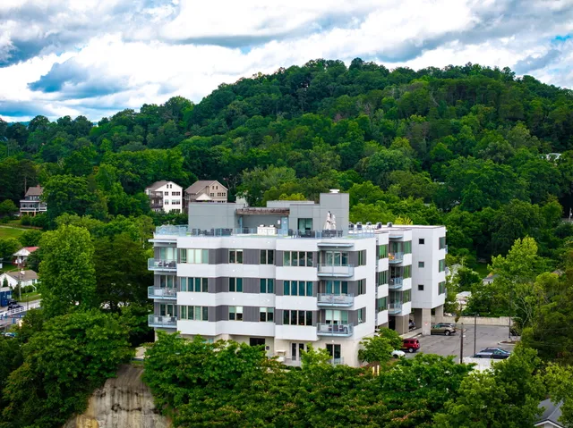 $530,000 | 411 Fairpoint Street, Unit 202, Chattanooga, TN 37405