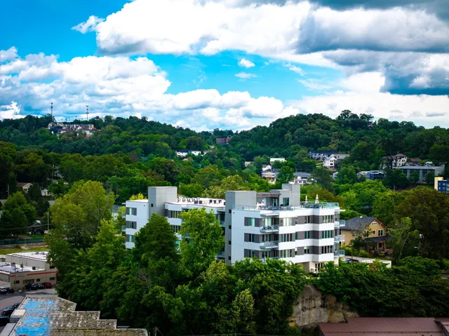 $530,000 | 411 Fairpoint Street, Unit 202, Chattanooga, TN 37405