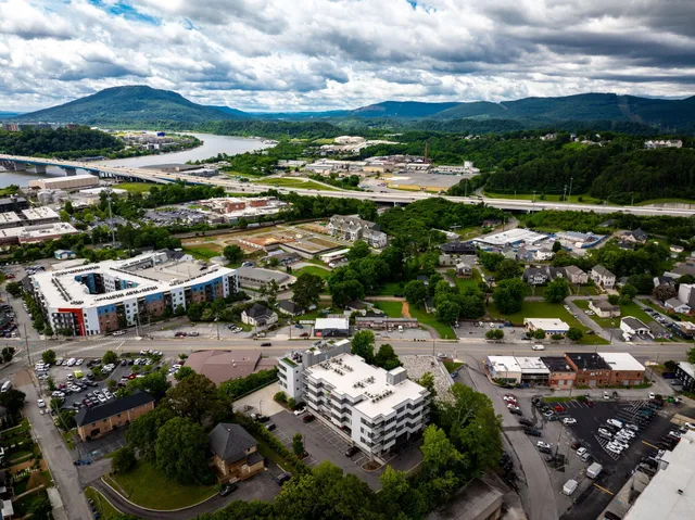 $530,000 | 411 Fairpoint Street, Unit 202, Chattanooga, TN 37405