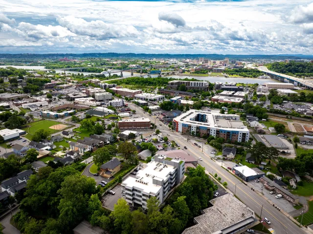 $530,000 | 411 Fairpoint Street, Unit 202, Chattanooga, TN 37405