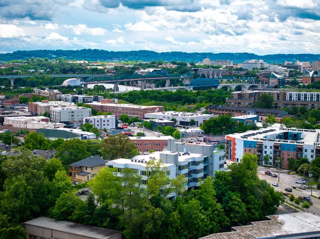 $530,000 | 411 Fairpoint Street, Unit 202, Chattanooga, TN 37405