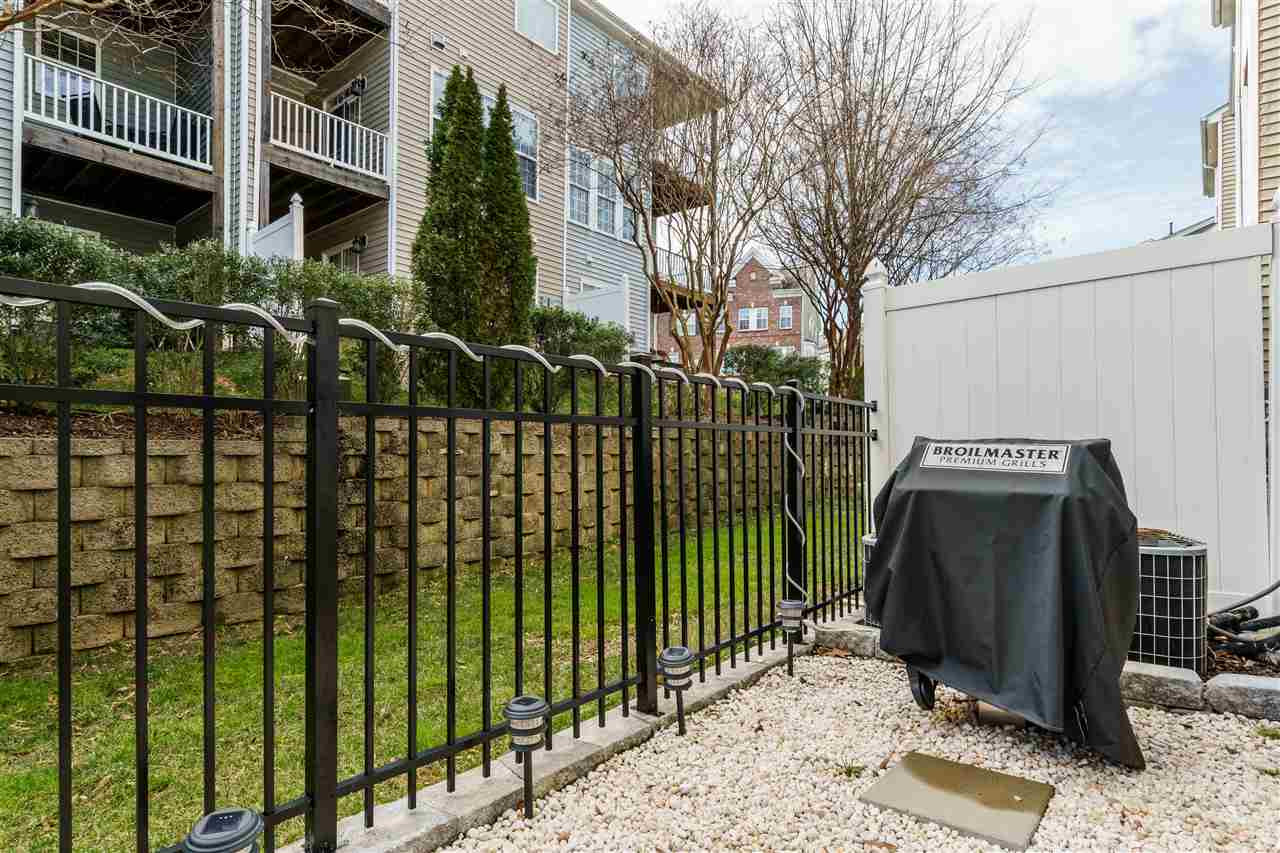 3519 Edgemont Drive Raleigh, NC 27612 - Photo 24 of 25 Natural Gas Grill