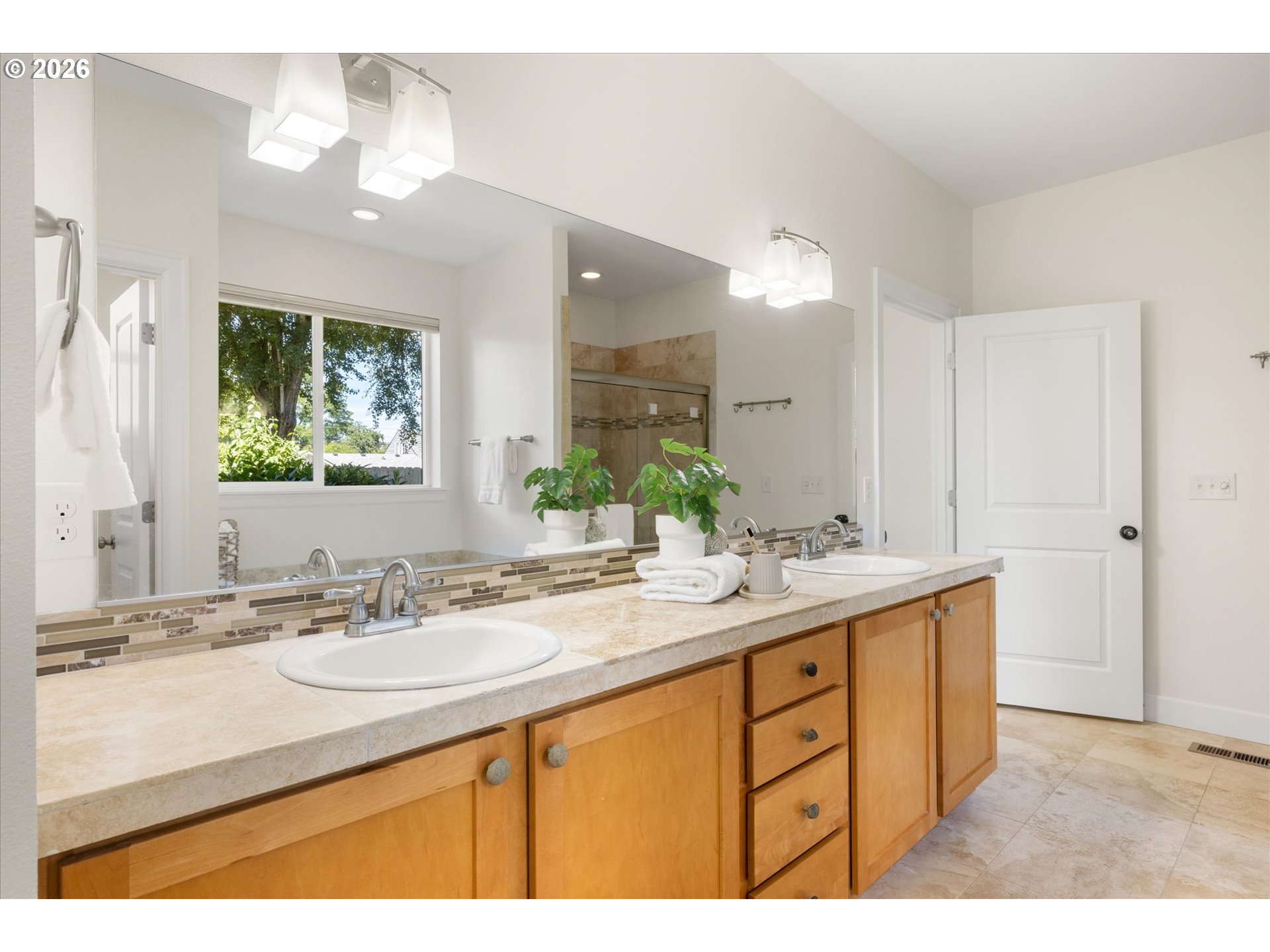 5530 Southwest Main Avenue Beaverton, OR 97005 - Photo 20 of 39