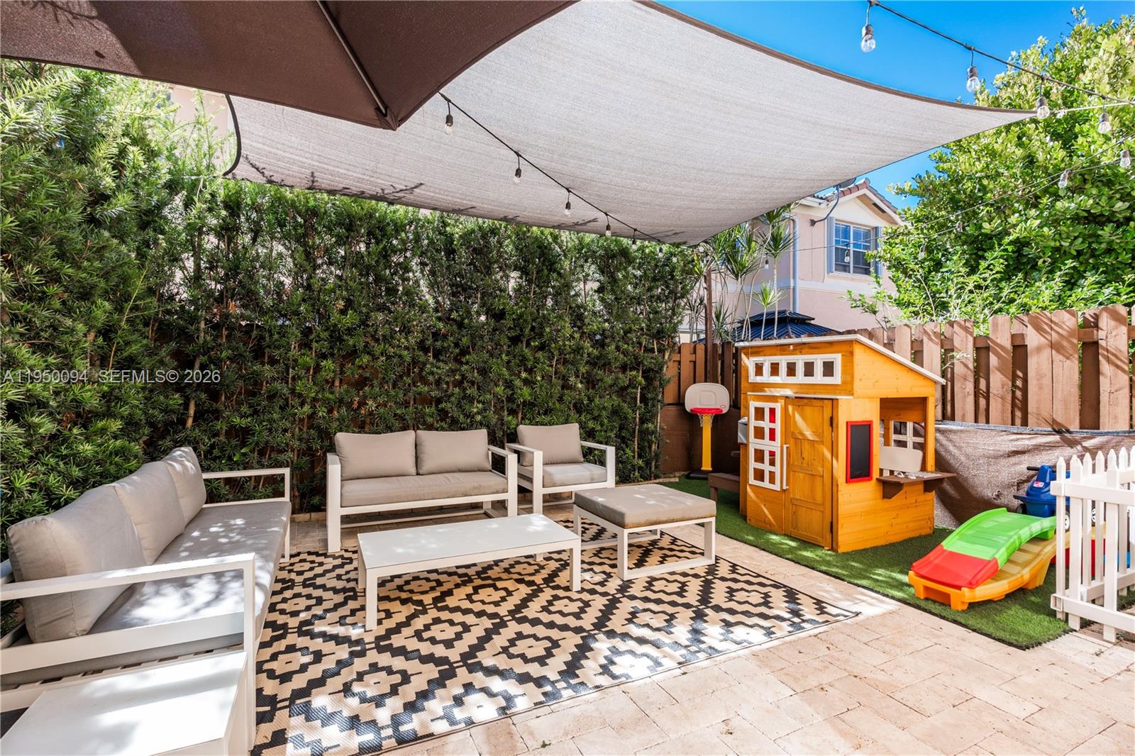 12478 Southwest 123rd Street Miami, FL 33186 - Photo 13 of 34