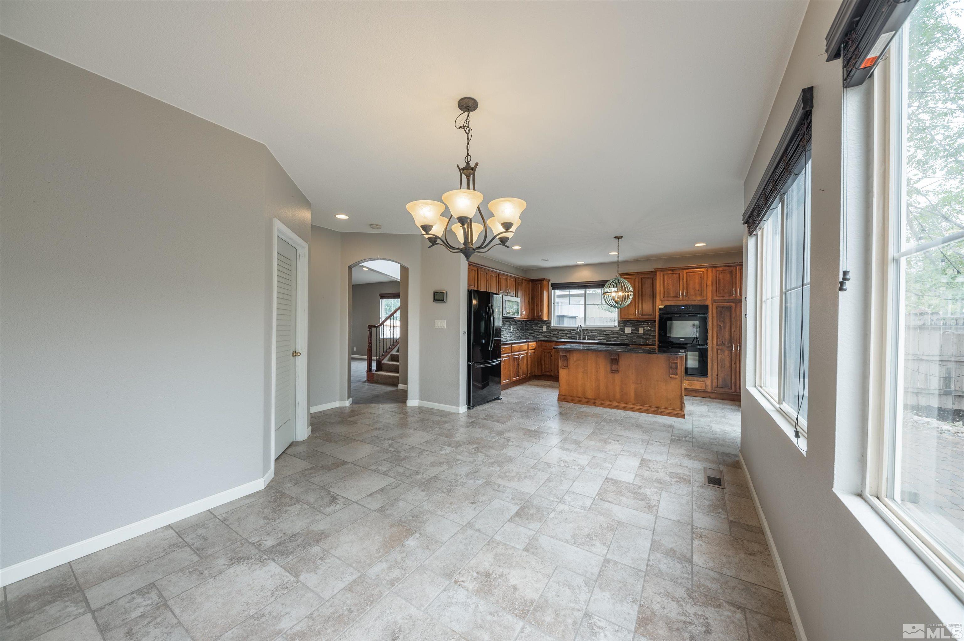 10124 Cascade Falls Drive Reno, NV 89521 - Photo 8 of 40 Photo 8