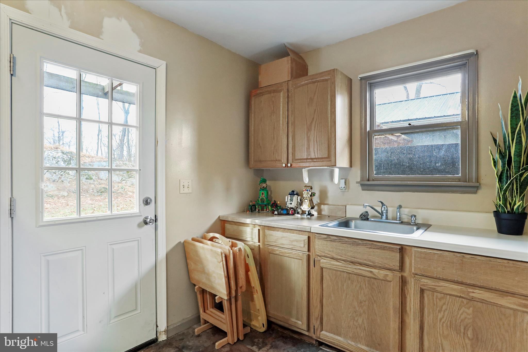 7879 Talhelm Road Chambersburg, PA 17202 - Photo 33 of 43 a view of cabinets and window in a room