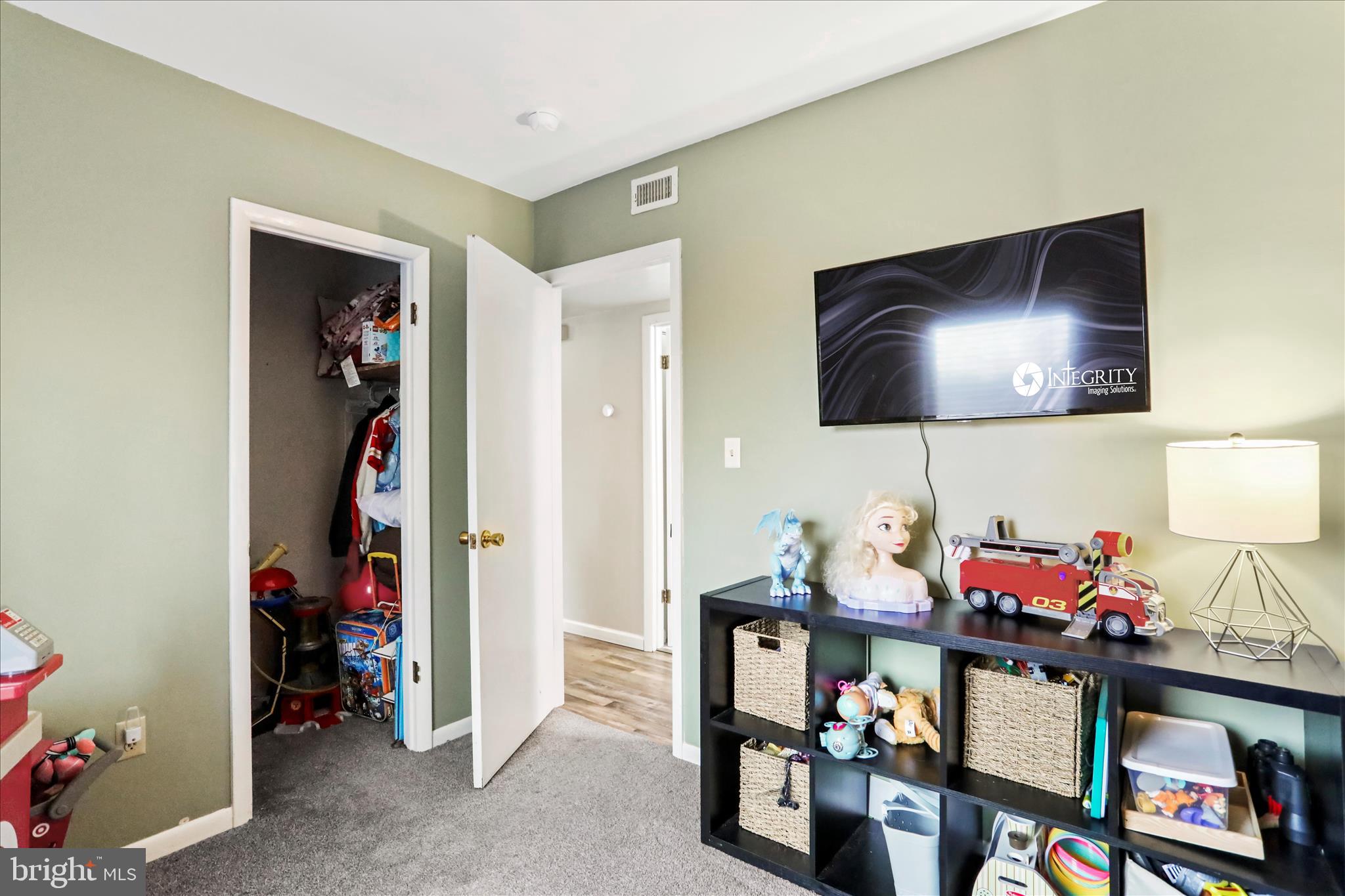 7879 Talhelm Road Chambersburg, PA 17202 - Photo 8 of 43 a room with furniture and toys