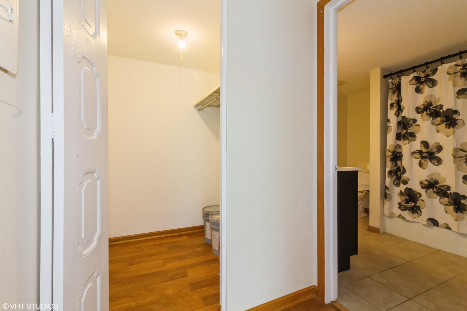 118 East Bailey Road, Unit D Naperville, IL 60565 - Photo 10 of 15 a view of bathroom